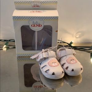 NEW baby GUND baby shoes size 0
